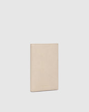 Load image into Gallery viewer, Venice Passport Holder | Saddle Malt