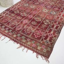 Load image into Gallery viewer, Vintage Moroccan Rug 195x315cm | Deep Jewel