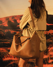 Load image into Gallery viewer, Ohio Overnight Bag | Nutmeg