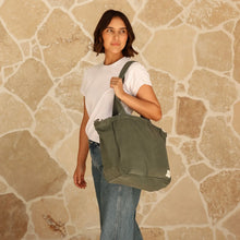 Load image into Gallery viewer, Everyday Pocket Tote | Forest