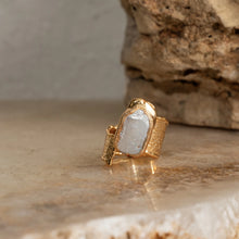 Load image into Gallery viewer, Erytheia Pearl Wrap Ring