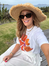 Load image into Gallery viewer, Le Fleur Tee