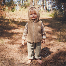 Load image into Gallery viewer, Sherpa Vest | Mocha