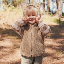 Load image into Gallery viewer, Sherpa Vest | Mocha