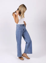 Load image into Gallery viewer, Hunter Jeans | Blue