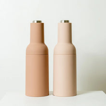 Load image into Gallery viewer, Thea Automatic S&P Grinder Set | Beige/Caramel