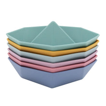 Load image into Gallery viewer, 6pk Silicone Origami Bath Boats
