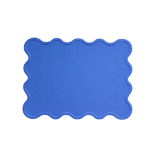 Load image into Gallery viewer, Wiggly Placemat