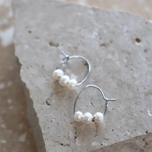 Load image into Gallery viewer, Abby Earrings