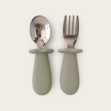 Load image into Gallery viewer, Toddler Cutlery Set | Oyster
