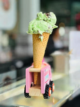 Load image into Gallery viewer, Ice Cream Van