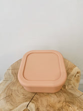 Load image into Gallery viewer, Silicone Square Sandwich Box | Dusty Pink