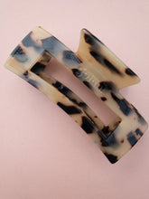 Load image into Gallery viewer, Lounge Clip Large | Tortoiseshell