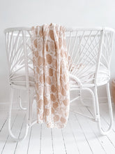 Load image into Gallery viewer, cotton/bamboo muslin swaddle lemon print