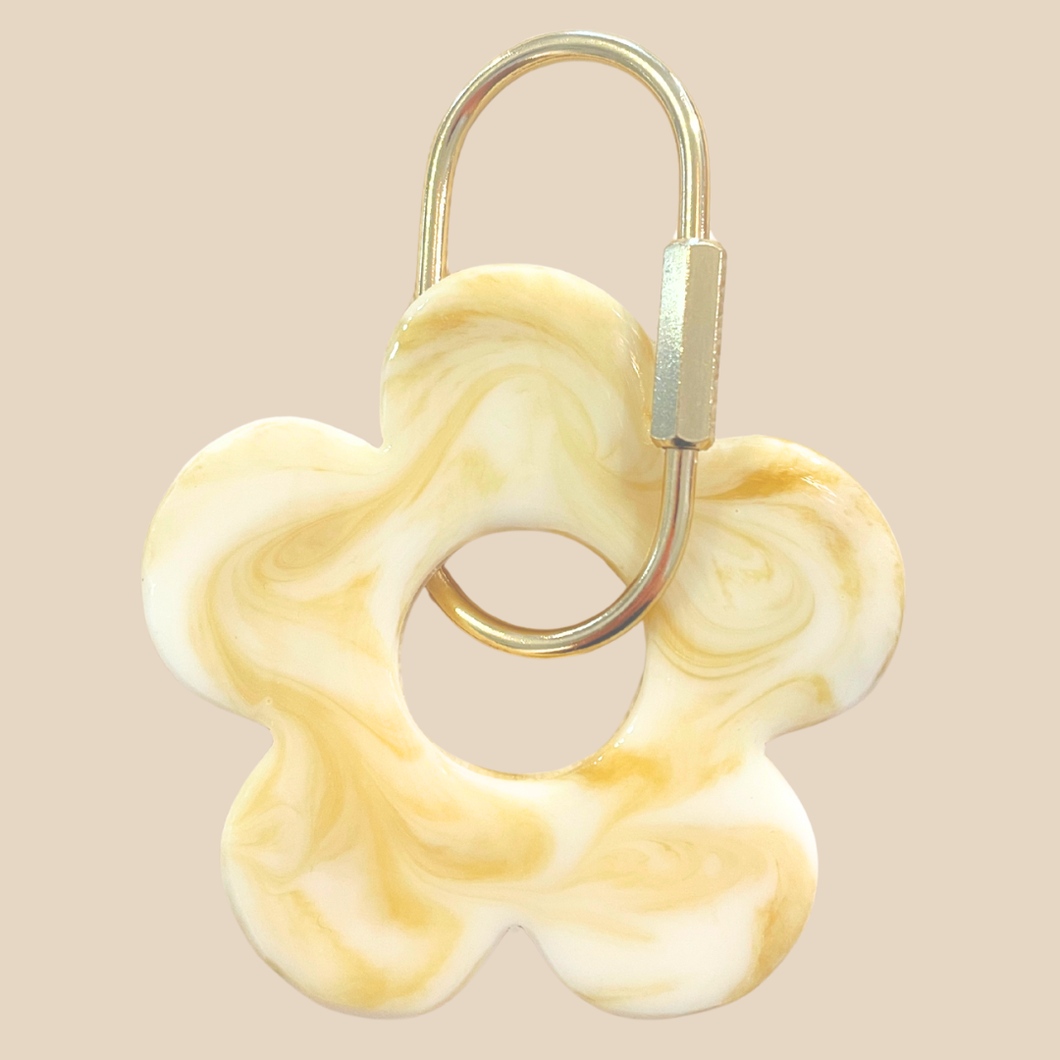 Handmade Daisy Keyring | Latte Swirl