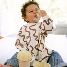 Load image into Gallery viewer, Smock Bib | Mocha
