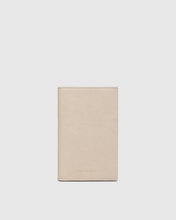 Load image into Gallery viewer, Venice Passport Holder | Saddle Malt
