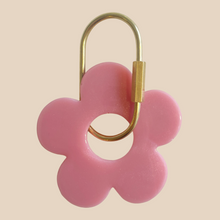 Load image into Gallery viewer, Handmade Daisy Keyring | Pink
