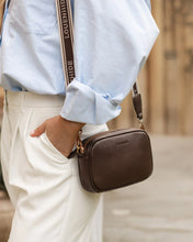 Load image into Gallery viewer, Bianca Crossbody Bag | Chocolate
