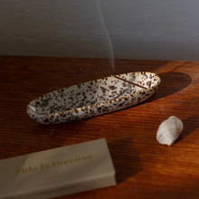 Load image into Gallery viewer, The Collector Ceramic Holder | Leopard

