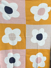Load image into Gallery viewer, Beibi Blanket | Fleur
