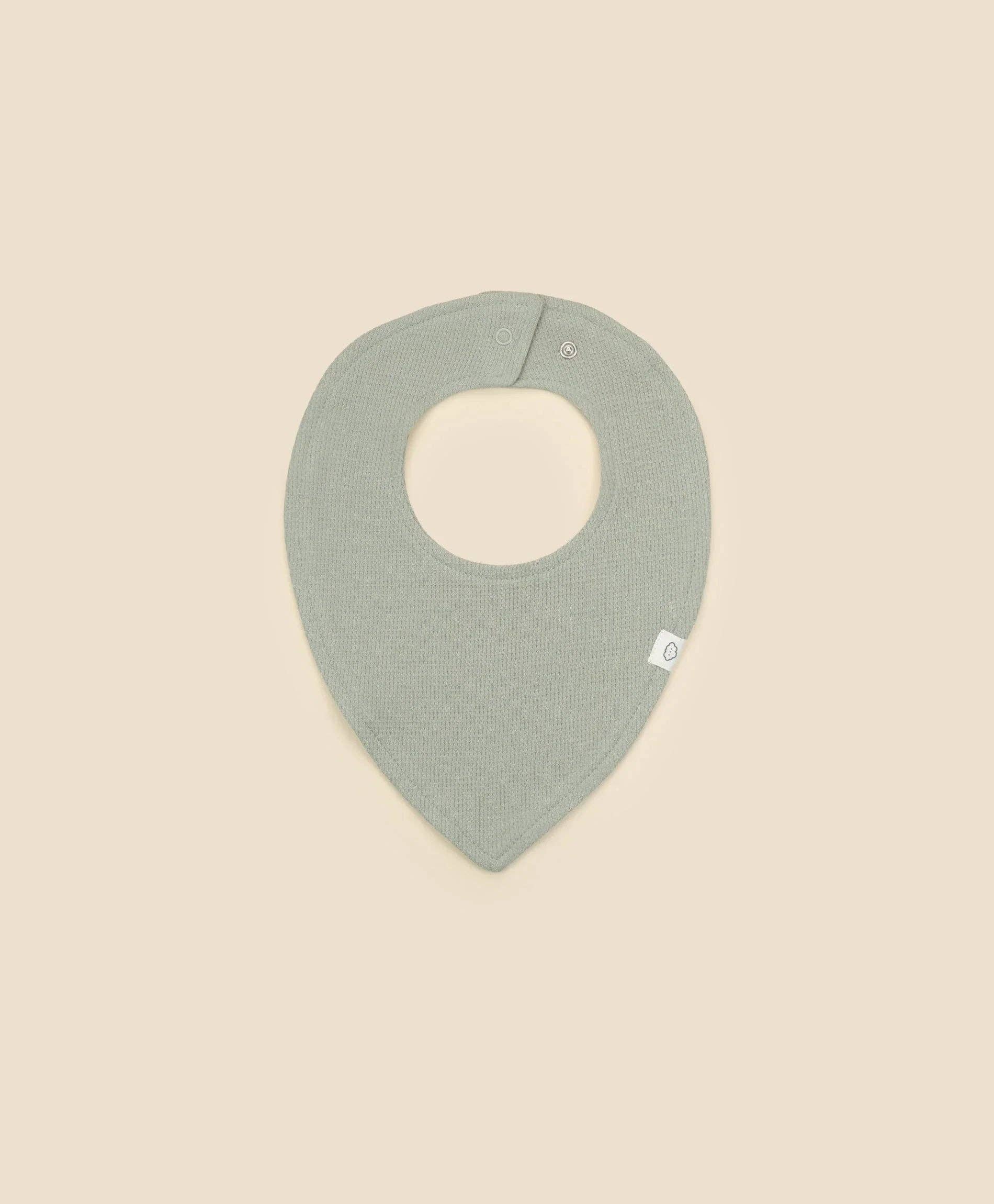 Organic Cotton Waffle Triangle Bib | Sage Green – Cargo Collective