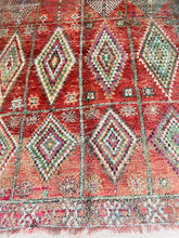 Load image into Gallery viewer, Vintage Moroccan Boujaad Rug | 350x210cm
