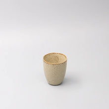Load image into Gallery viewer, Yunomi Cup 200ml Sand Fade Glaze
