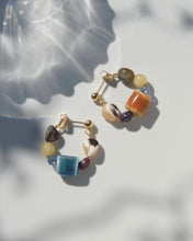 Load image into Gallery viewer, Billie Hoop Earrings | Gold
