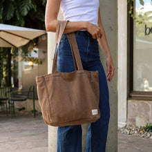 Load image into Gallery viewer, Everyday Pocket Tote | Mocha
