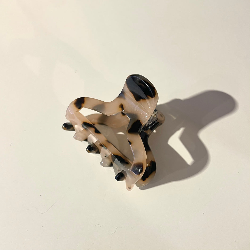 Mini Shell Claw Hair Clip - Beige Tortoise Shell