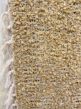 Load image into Gallery viewer, Burbujeo Throw | Honey
