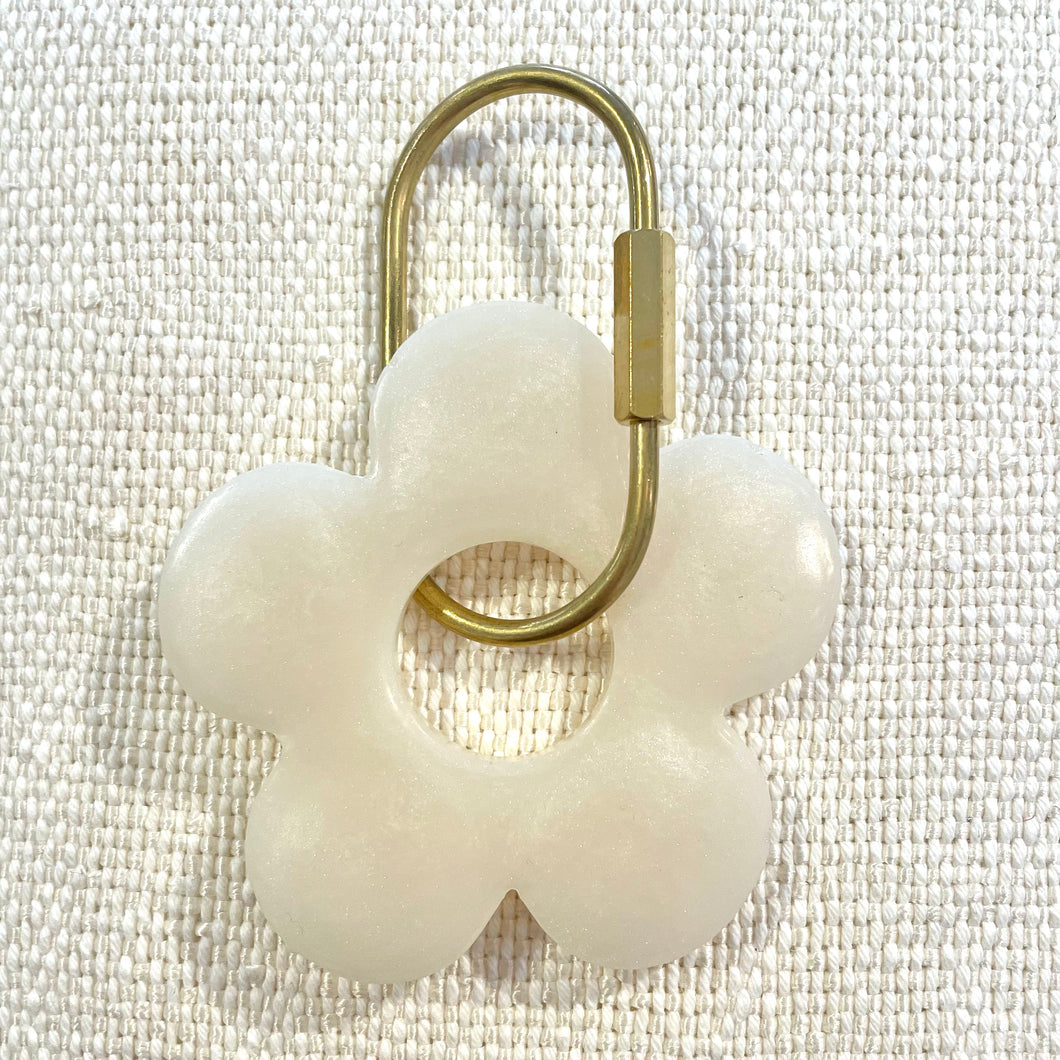 Handmade Daisy Keyring | White