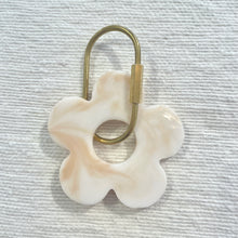 Load image into Gallery viewer, Handmade Daisy Keyring | Latte Swirl

