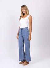 Load image into Gallery viewer, Hunter Jeans | Blue
