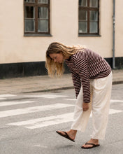 Load image into Gallery viewer, Maddie Long Sleeve Tee – Chocolate/Pink
