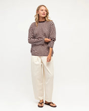 Load image into Gallery viewer, Maddie Long Sleeve Tee – Chocolate/Pink
