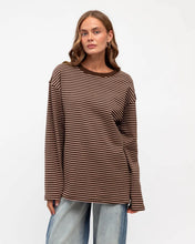 Load image into Gallery viewer, Maddie Long Sleeve Tee – Chocolate/Pink
