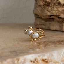 Load image into Gallery viewer, Xinia Trio Pearl Ring
