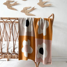 Load image into Gallery viewer, Beibi Blanket | Fleur
