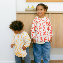 Load image into Gallery viewer, Smock Bib | Pina
