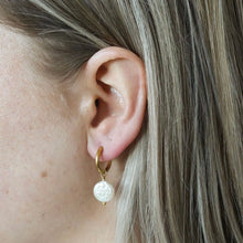 Load image into Gallery viewer, Penny Earrings
