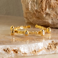 Load image into Gallery viewer, Hahau Pearl Cuff Bracelet

