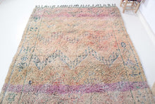 Load image into Gallery viewer, Vintage Moroccan Boujaad Rug 191x374cm | Moroccan Sunrise
