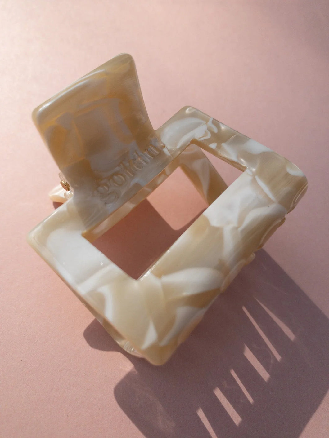 Lounge Clip Small | Shell