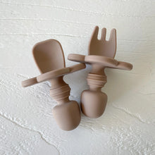 Load image into Gallery viewer, Easy-grip BLW spoon &amp; fork set | Latte
