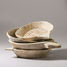 Load image into Gallery viewer, Vintage Indian Parat Bowl
