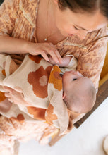 Load image into Gallery viewer, Organic Cotton Knitted Bloom Blanket
