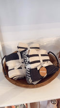 Load and play video in Gallery viewer, Amy Cotton Knit Cloths | Charcoal
