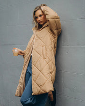Load image into Gallery viewer, Puffa Coat | Beige

